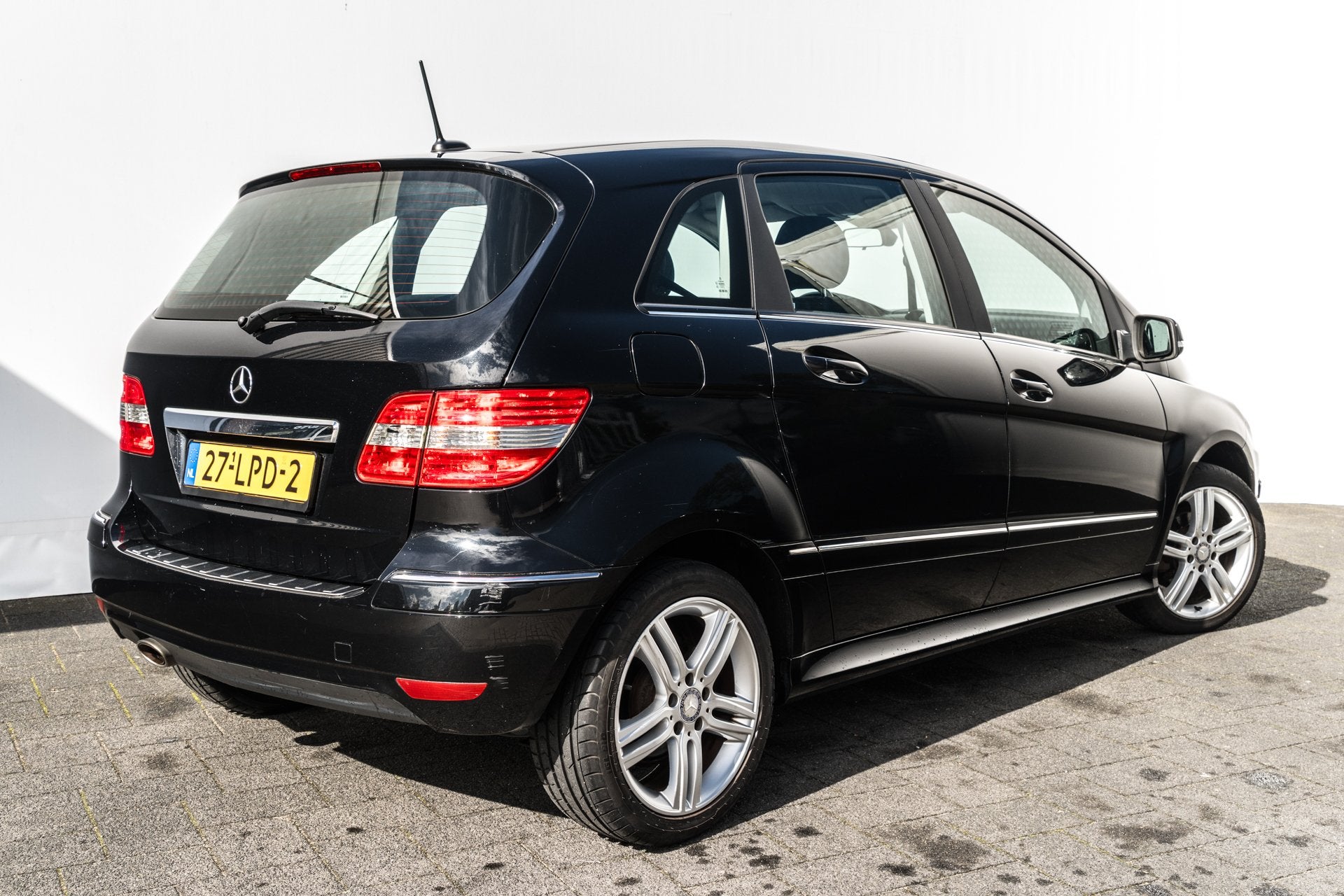 Mercedes-Benz B-Klasse 160 BlueEff. Bus. | Airco | Org NL |, Euro 5, 15 km/l, Zwart, 4 cilinders
