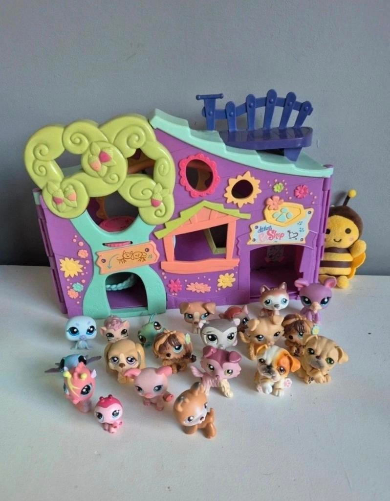 Littlest Pet Shop Huis met 20 diertjes en accessoires, Ophalen of Verzenden, Gebruikt, Jongen of Meisje