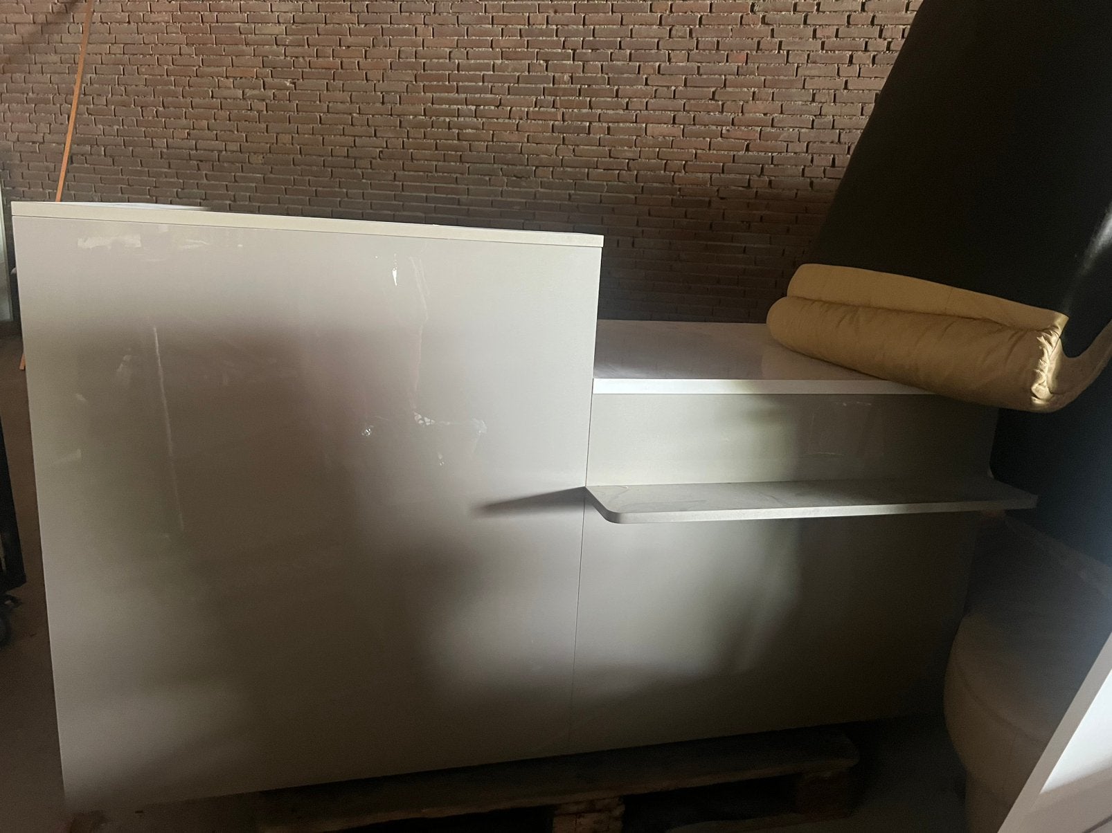 Grote balie van hoogglans nieuw €2500,- winkel interieur, Ophalen of Verzenden, Zo goed als nieuw, Hout