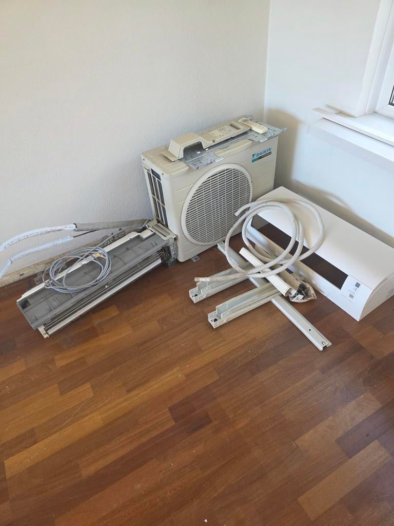 Daikin Airco Split Unit RX36K2V1B - Onderdelen/Defect, Ophalen, Koelen en Ontvochtigen, Minder dan 60 m³, 3 snelheden of meer