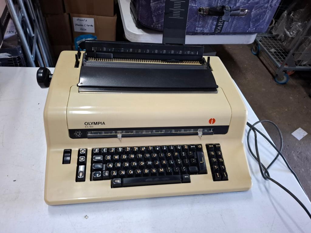 Olympia typemachine, Diversen, Typemachines, Ophalen, Olympia, Typemachine, Typemachine