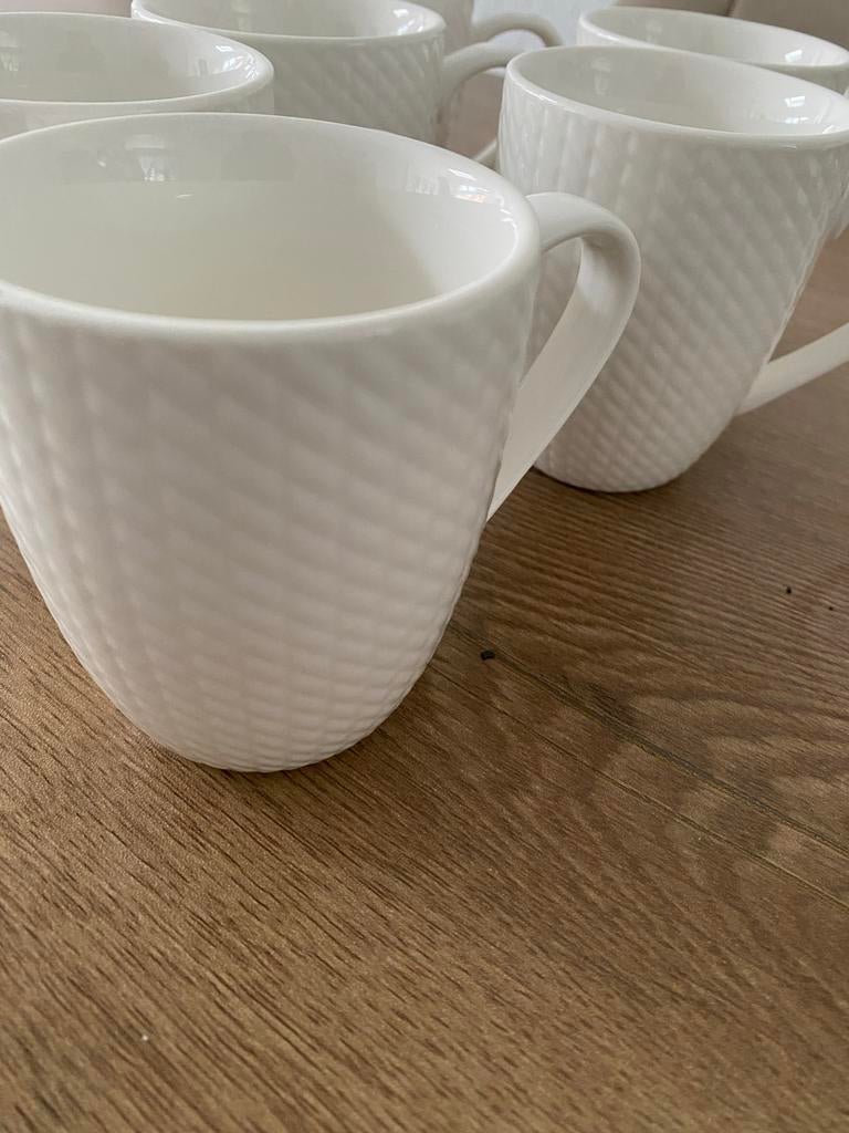 Set van 6 witte koffiekopjes met structuur, Keramiek, Ophalen of Verzenden, Zo goed als nieuw, Effen