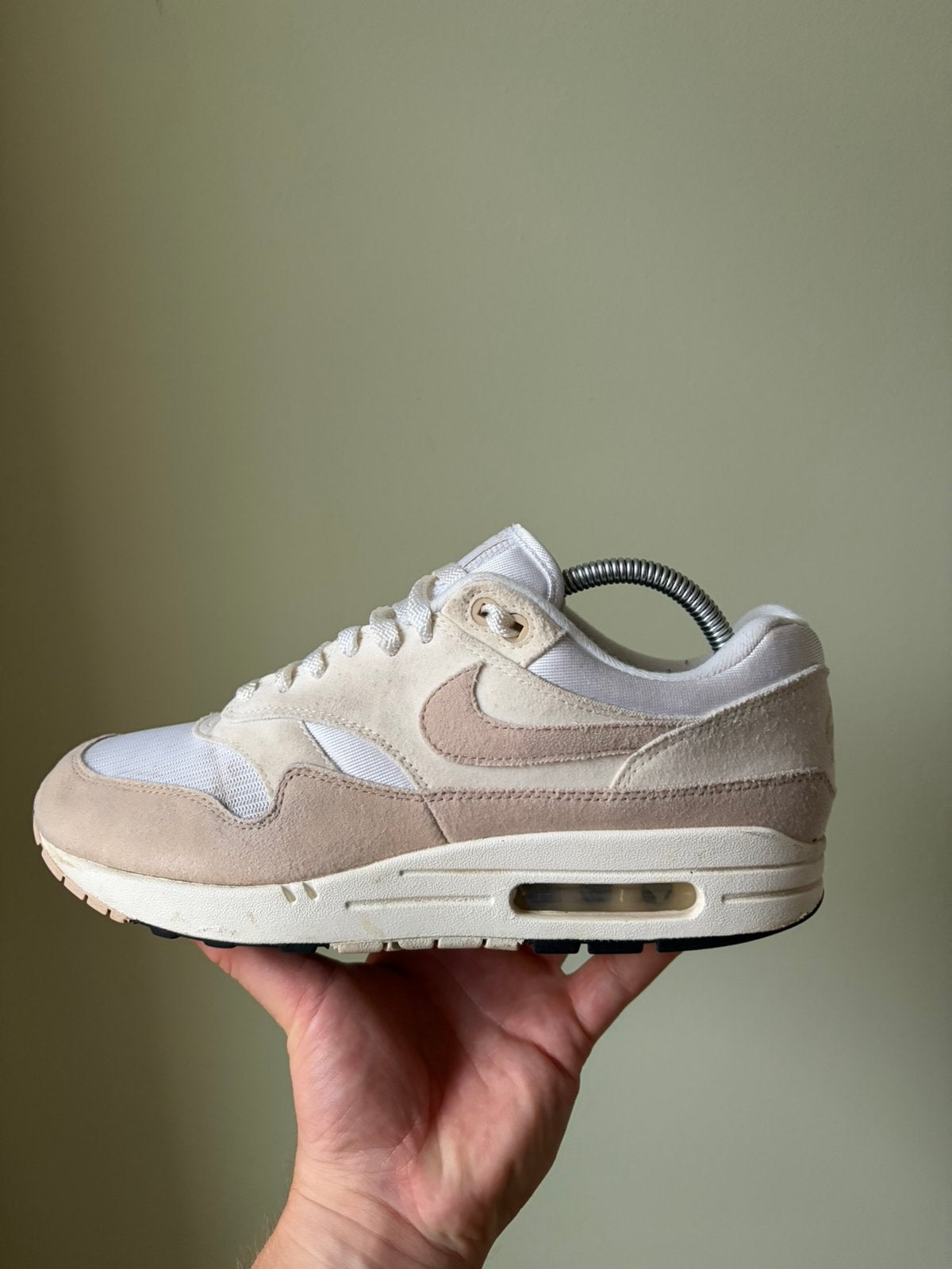 Nike Air Max 1 Pale Ivory  / 42,5, Overige kleuren, Ophalen of Verzenden, Sneakers of Gympen, Zo goed als nieuw