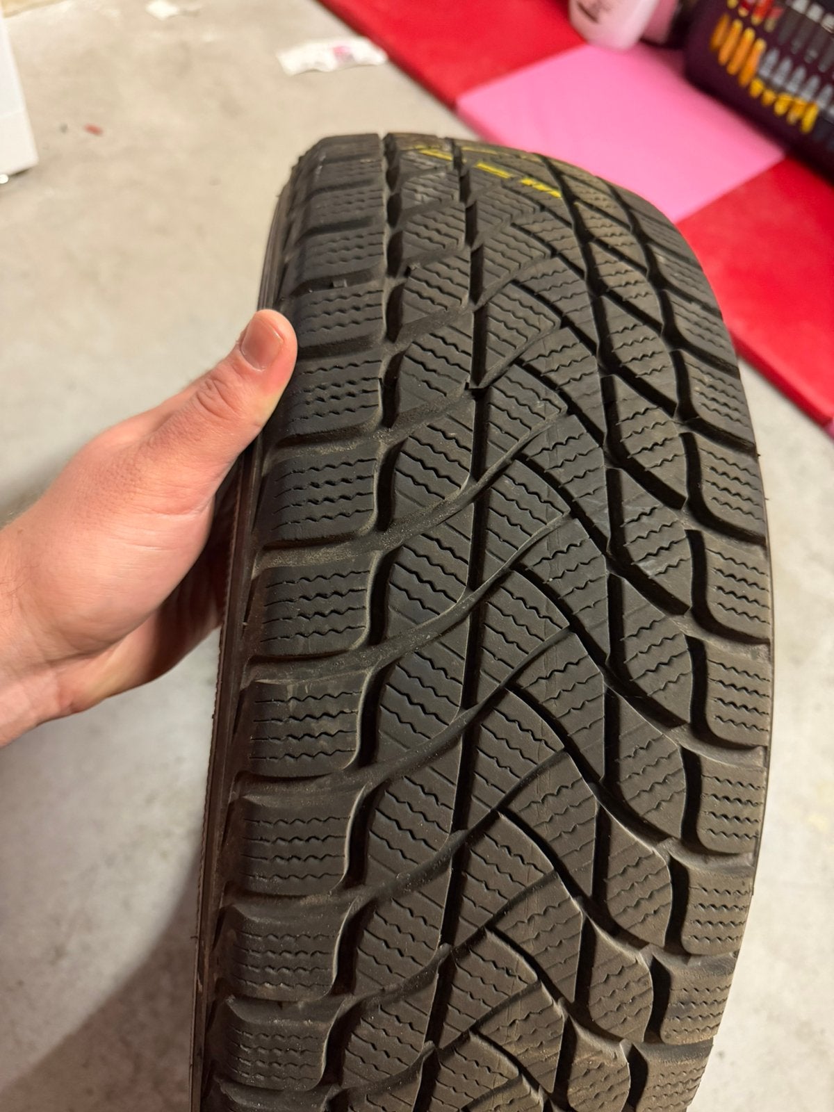 Winter tires 185/60 R15, Ophalen of Verzenden