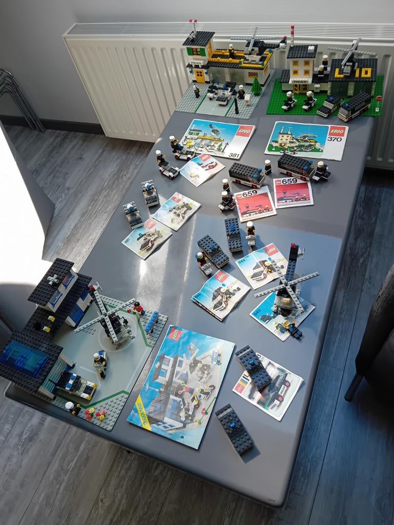 Verschillende vintage politie setjes van lego jaren 70/80, Ophalen of Verzenden