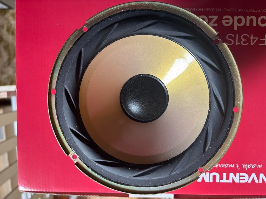 Twee woofers 6,5 inch (prijs per twee), Gebruikt, Ophalen of Verzenden, 60 tot 120 watt, Sony
