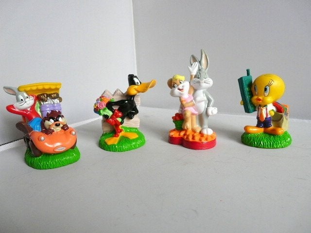 Looney Tunes # 11 foto's met diverse figuren, Verzamelen, Ophalen of Verzenden, Looney Tunes, Zo goed als nieuw, Beeldje of Figuurtje