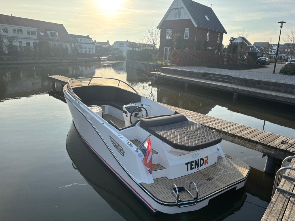 TendR 27 Tender I Honda 100 PK I Direct vaarklaar, Watersport en Boten, Overige merken, Buitenboordmotor, Tender, Benzine