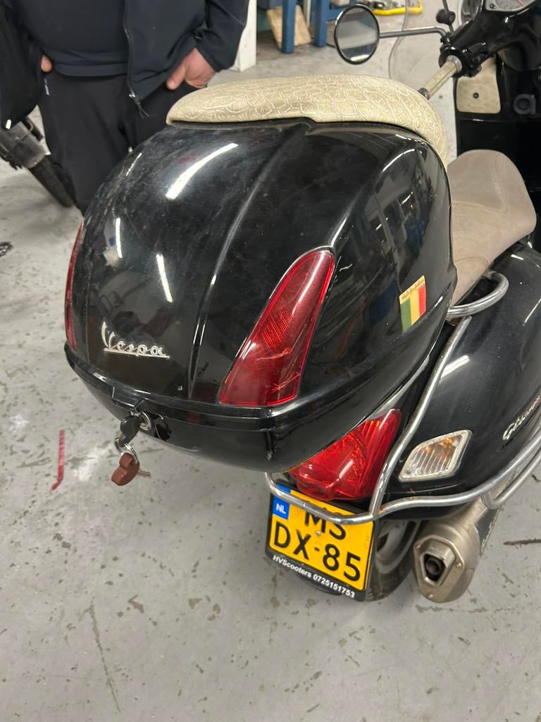 vespa koffer, Ophalen of Verzenden