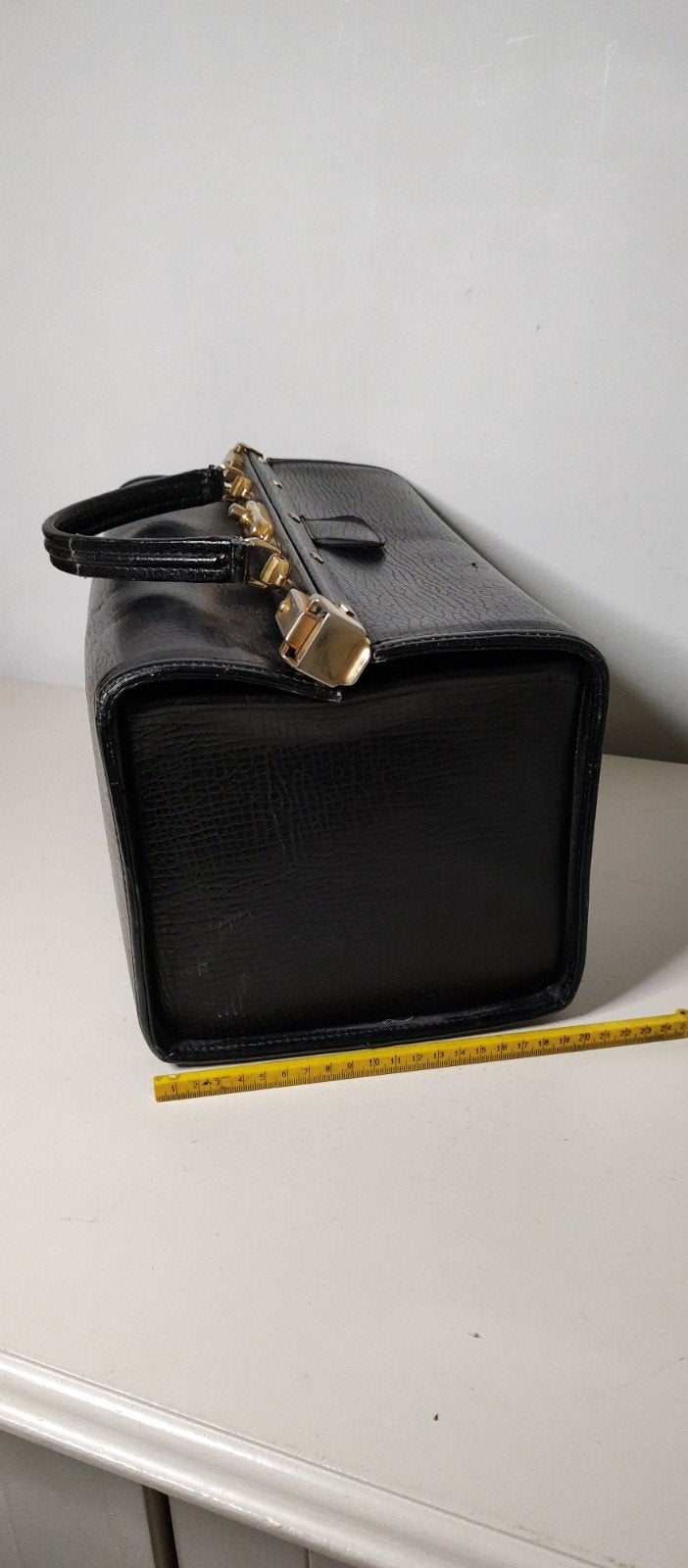 K701 - DOKTERSTAS jaren 50 zwart leder, Sieraden, Tassen en Uiterlijk, Tassen | Reistassen en Weekendtassen, 40 tot 60 cm, Gebruikt
