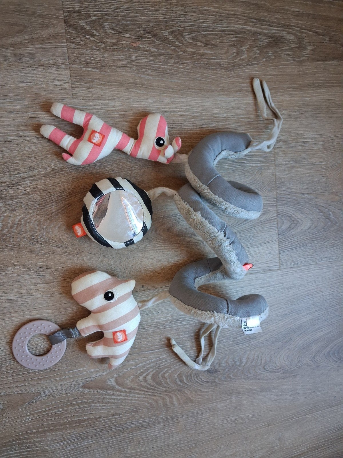 Done by Deer, 3st muziekmobiel, speelgoedset, rammelset, Ophalen of Verzenden, Zo goed als nieuw, Mobiel, Met geluid