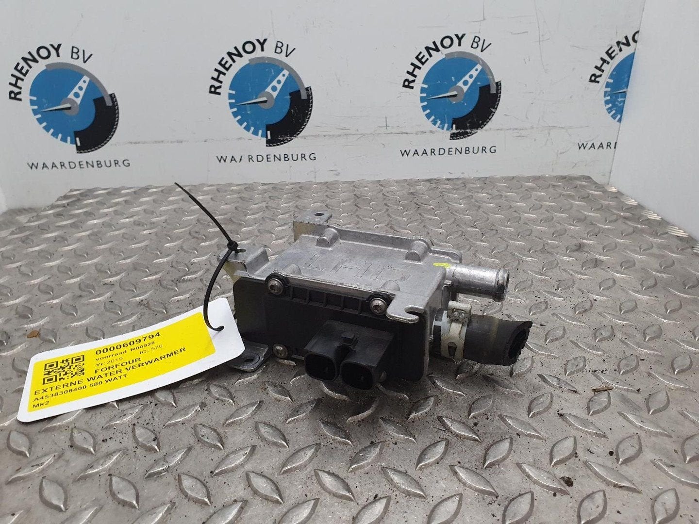 SMART FORFOUR EXTERNE WATER VERWARMER 4538308400 2019, Ophalen of Verzenden, Gebruikt, Stiba lid