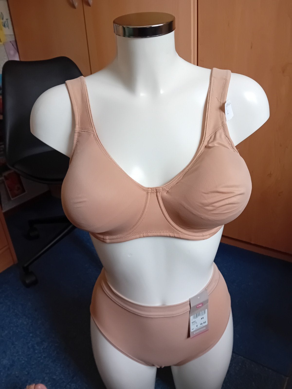 Nieuwe BH 75 E met beugel - Hoesje links, Ophalen of Verzenden, Beige, BH