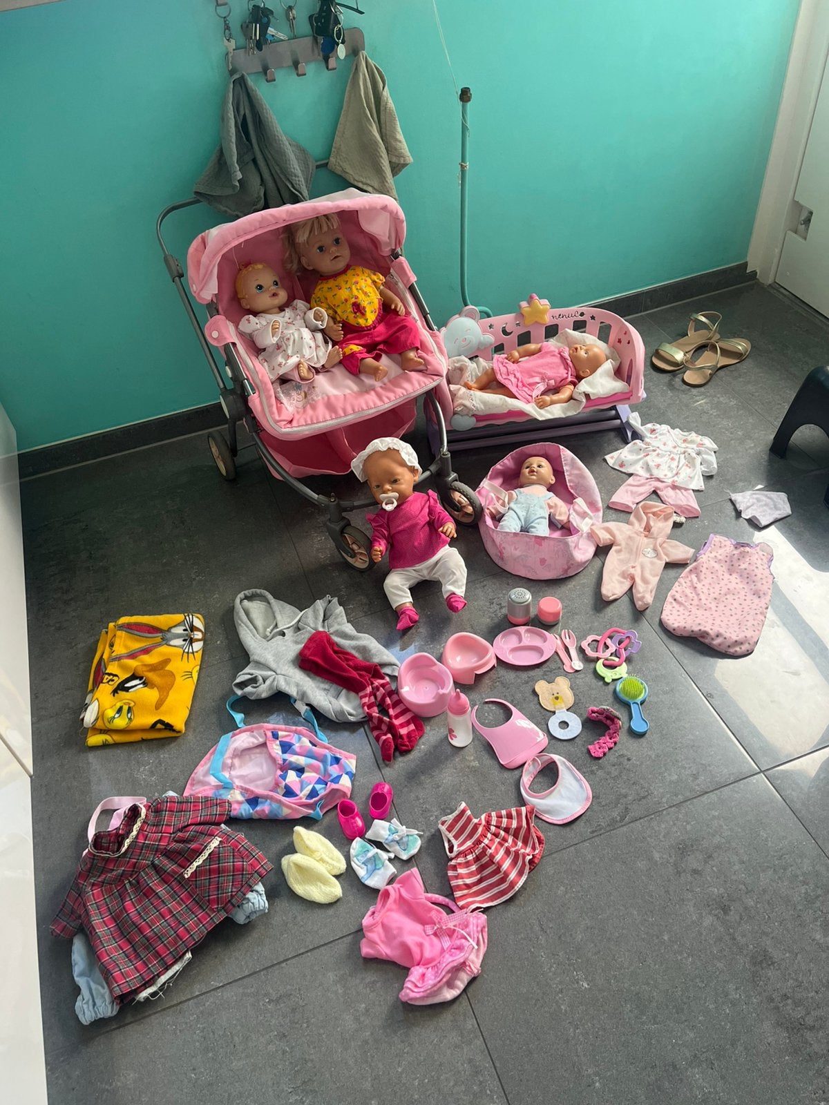 Poppen, bedje en buggy (tweeling), Ophalen, Gebruikt