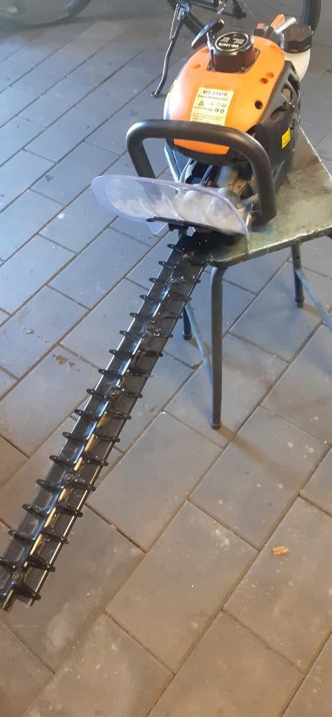 Heggenschaar loopt goed izgs, Ophalen, Gebruikt, Benzine