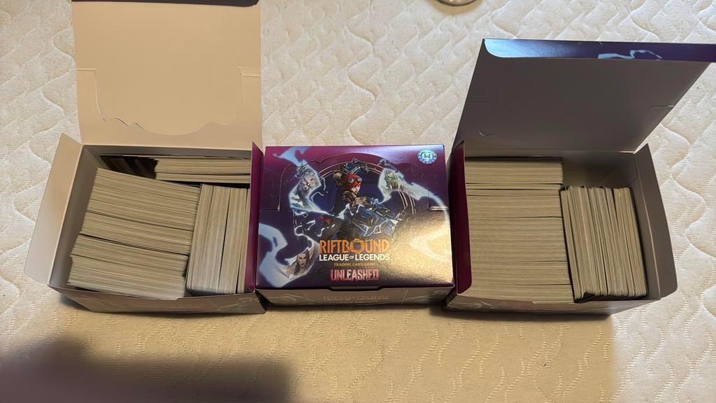 Riftbound Unleashed 3x booster box met Bulk, Ophalen of Verzenden, Zo goed als nieuw, Zwart