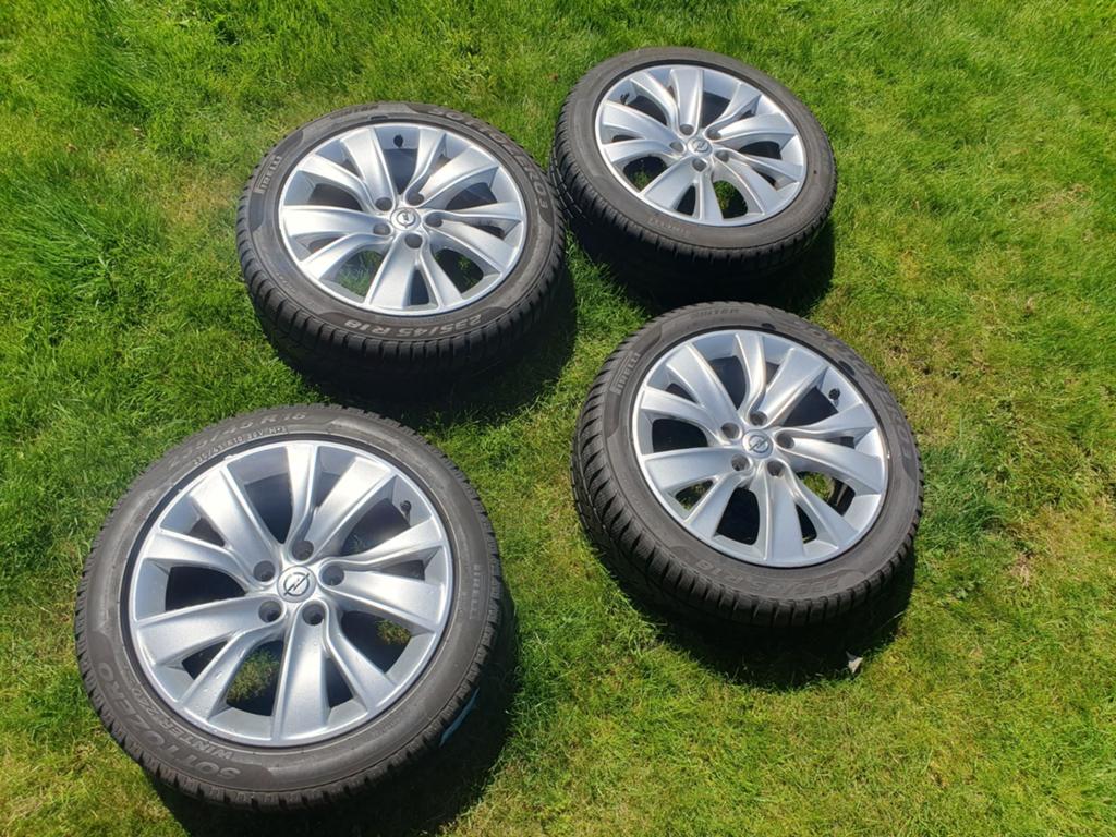 Opel Insignia B, Pirelli sottozero 3 Winterbanden 18 inch, Auto-onderdelen, Banden en Velgen, Ophalen, 18 inch, Banden en Velgen