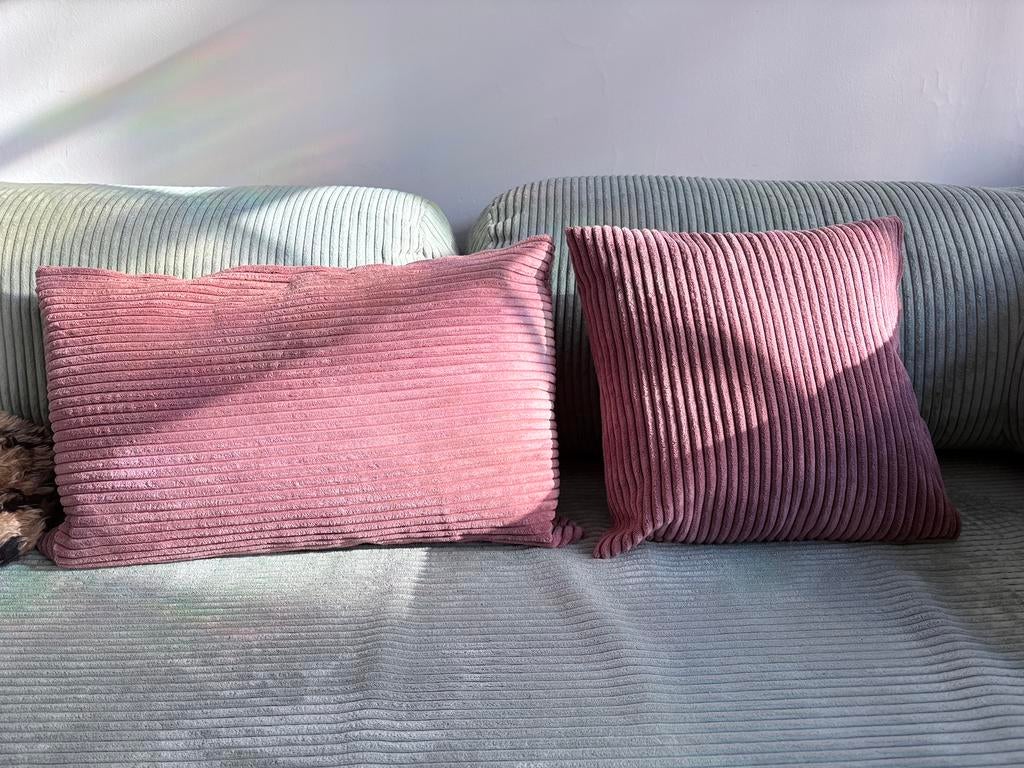 OMHU pillows kussens Rose (1x 40x60 + 1x 40x40), Ophalen of Verzenden, Zo goed als nieuw, Roze, Rechthoekig