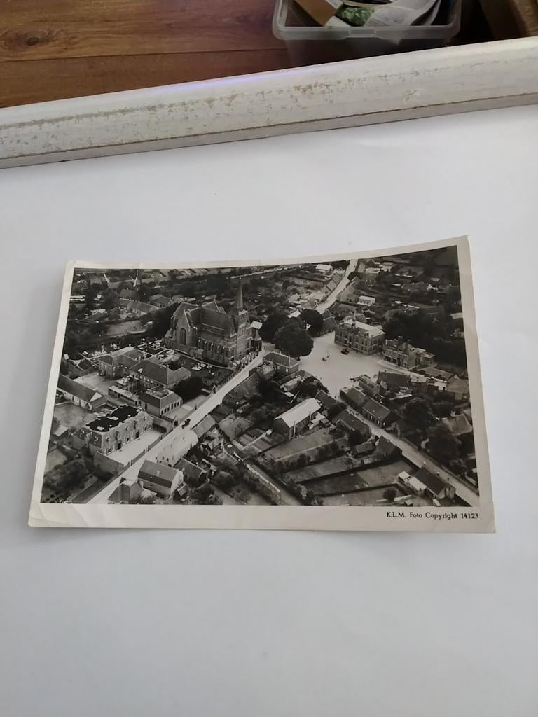 DEURNE. MARKT MET RAADHUIS. 1947, Ophalen of Verzenden, 1940 tot 1960, Zuid-Holland