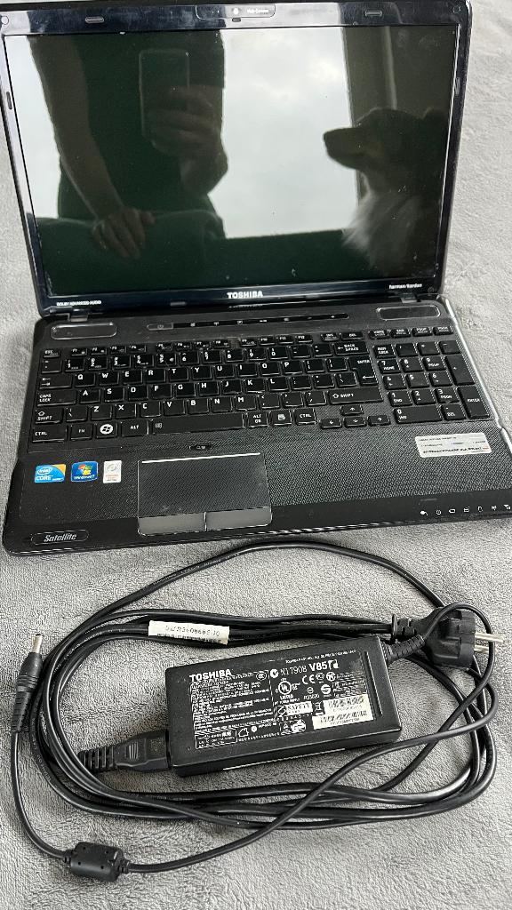Toshiba Satellite, Ophalen of Verzenden, 17 inch of meer, Onbekend