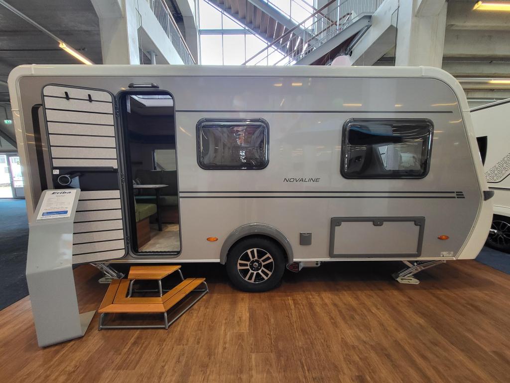 Eriba Novaline 470; zeer compleet af fabriek, Caravans en Kamperen, Caravans, Standaardzit, Schokbreker, Bedrijf, Tot en met 3