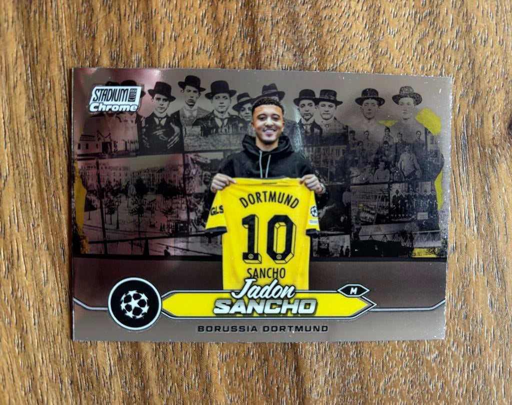 Jadon Sancho Borussia Dortmund Topps Stadium Chrome Kaart, Verzamelen, Ophalen of Verzenden, Nieuw, Buitenlandse clubs, Spelerskaart
