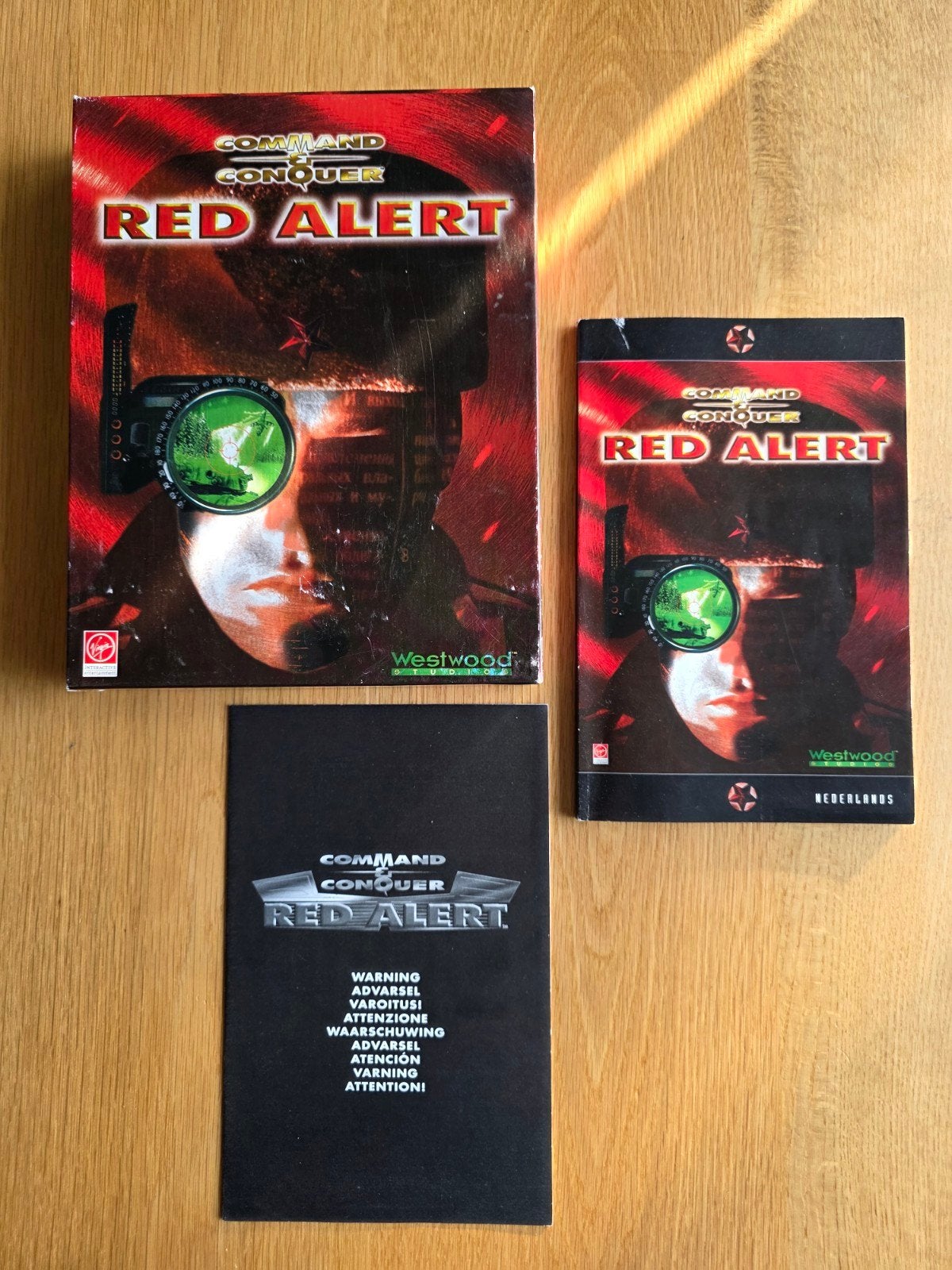Command & Conquer:Red Alert PC Big Box (NL - 1996) excl game, Ophalen of Verzenden