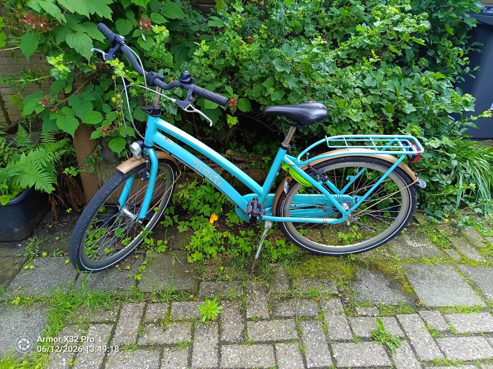 26 inch meisjesfiets Alpina, 3 versnellingen, 26 inch of meer, Terugtraprem, Gebruikt, Alpina