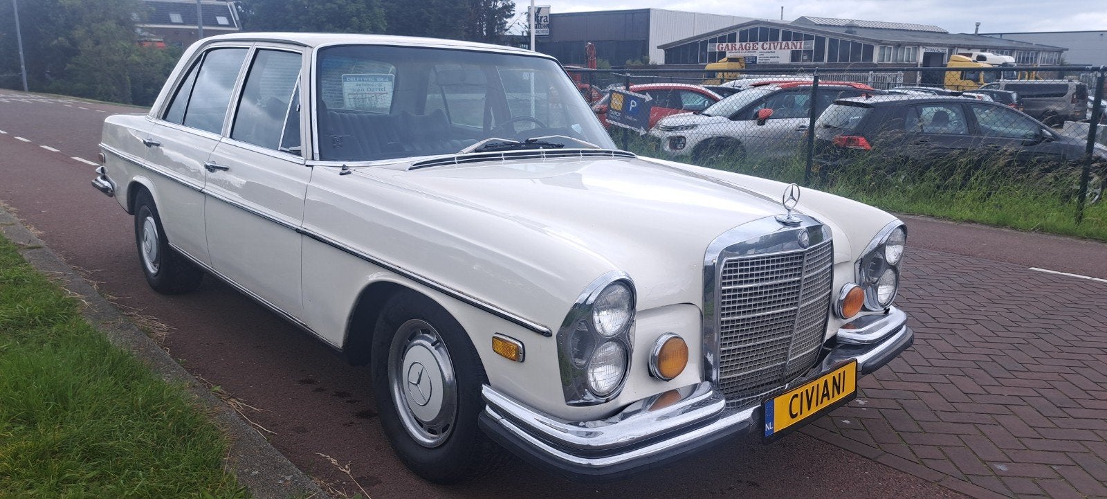 MERCEDES BENZ 280 SE 4.5 V8, foto 1