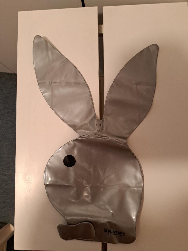 Te koop : opblaasbare konijn als symbool Playboy, Ophalen of Verzenden, Zo goed als nieuw, Overige typen