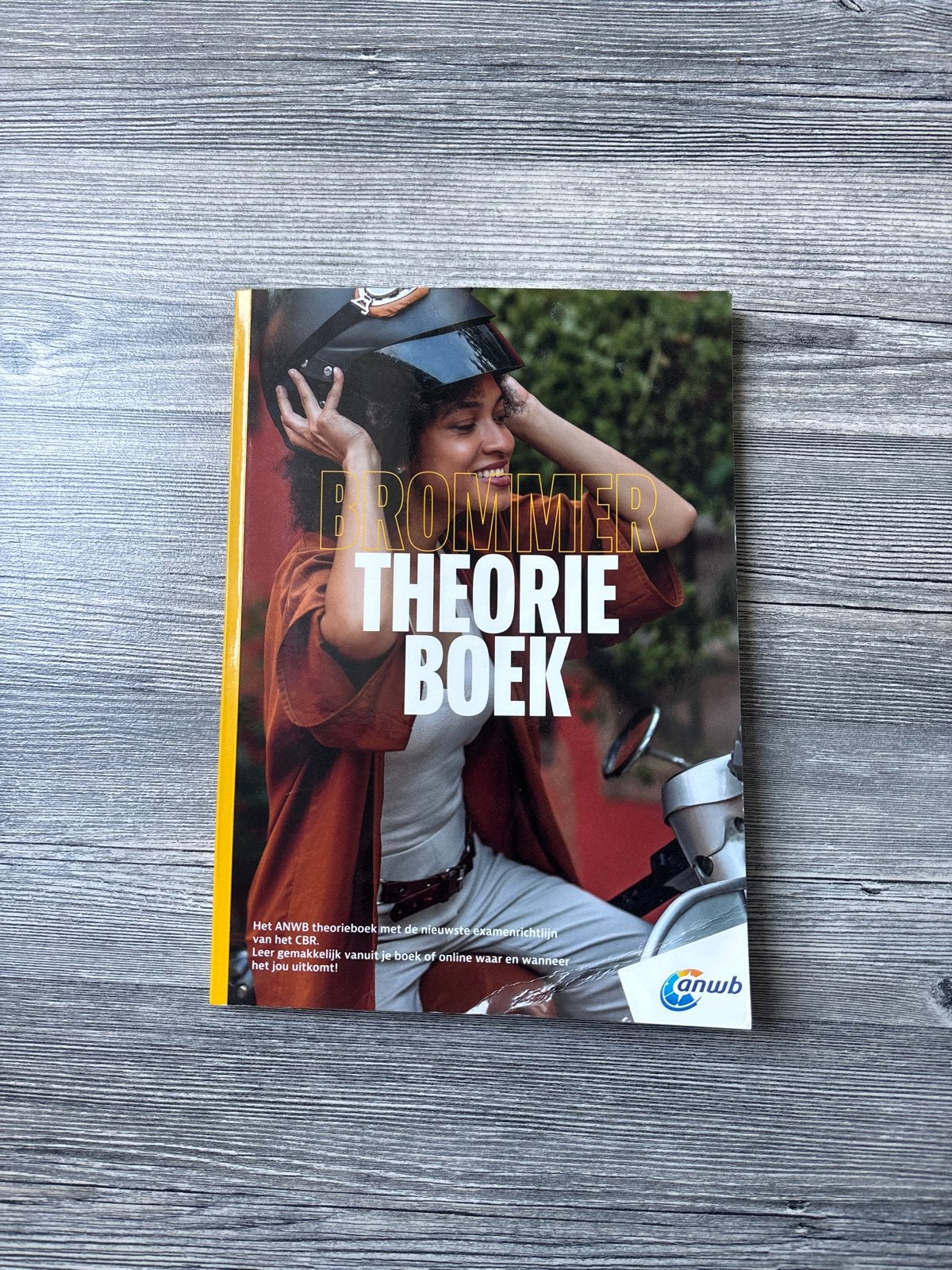 ANWB Brommer Theorieboek - Nieuwstaat, Boeken, Ophalen of Verzenden, Gelezen, Algemeen