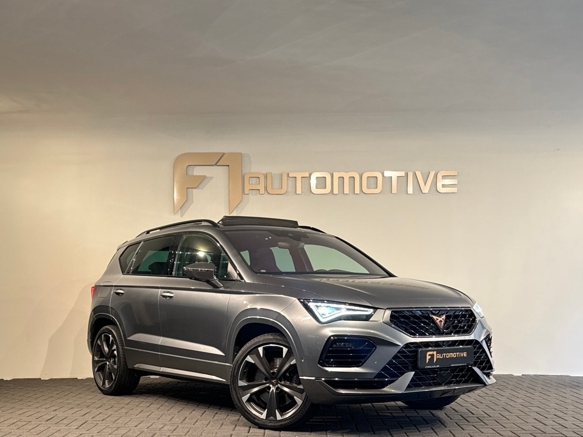 Cupra Ateca 2.0 TSI 4DRIVE Pano|Beats|BlindSpot|360|Memory, Auto's, 13 km/l, Dealer onderhouden, 1528 kg, 4 cilinders