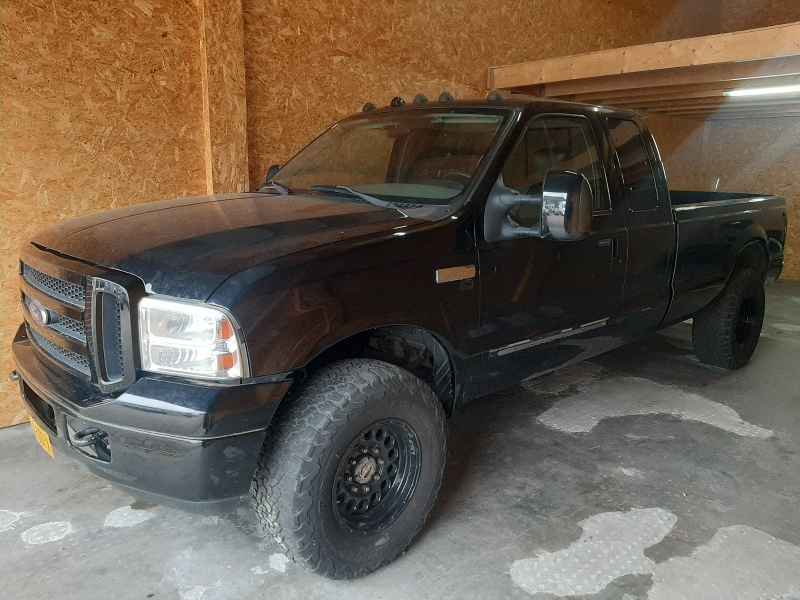 Ford f250/f 250 4x4 2006., Auto's, Automaat, Elektrische ramen, Zwart, Diesel