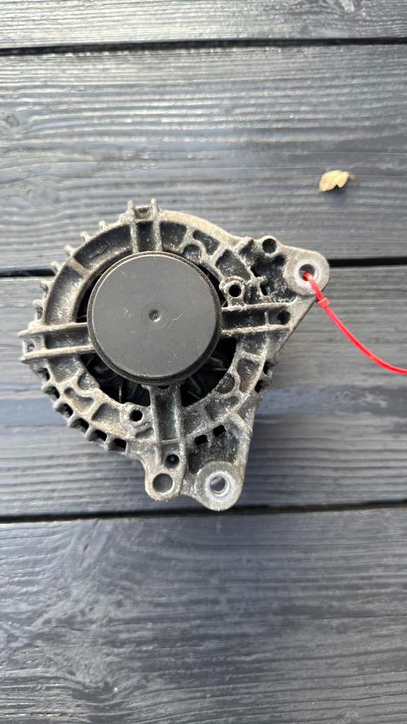 Dynamo Golf 4 Passat B5 Synchro V5 V6 - Gebruikt, Auto-onderdelen, Motor en Toebehoren, Ophalen of Verzenden, Gebruikt, Volkswagen
