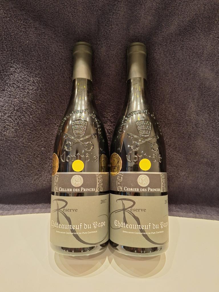 2x Châteauneuf du Pape 2017 - Cellier des Princes, Verzamelen, Wijnen, Frankrijk, Nieuw, Ophalen of Verzenden, Rode wijn