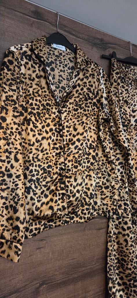 Tijgerprint satijnen pyjama, Ophalen of Verzenden, Zo goed als nieuw