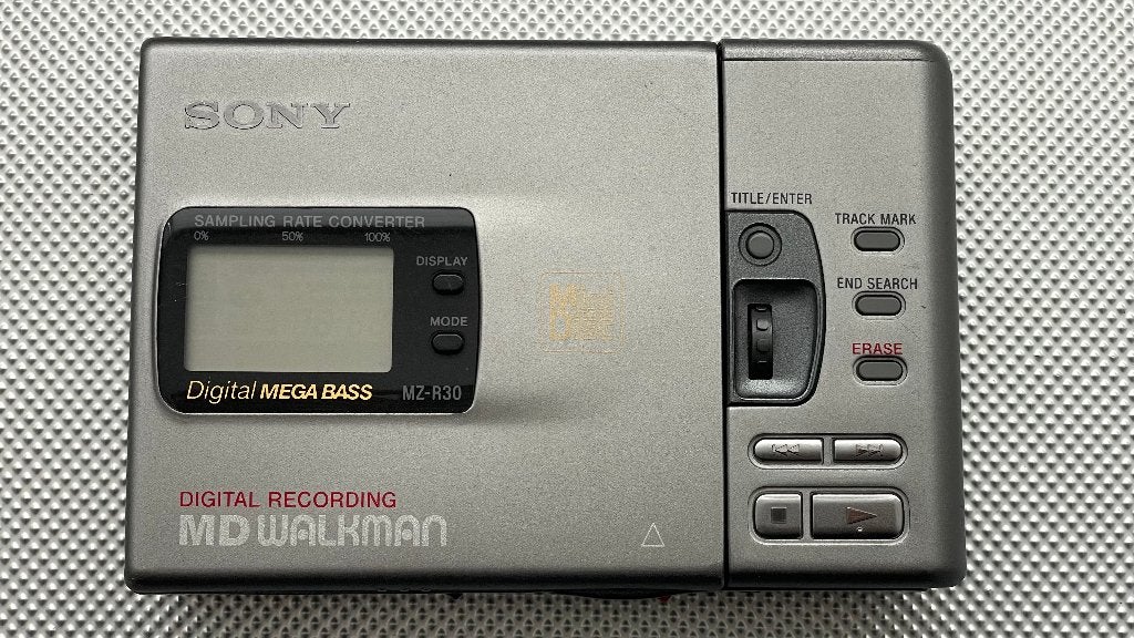 Sony MZ-R30 Minidisc Walkman, Ophalen, Walkman