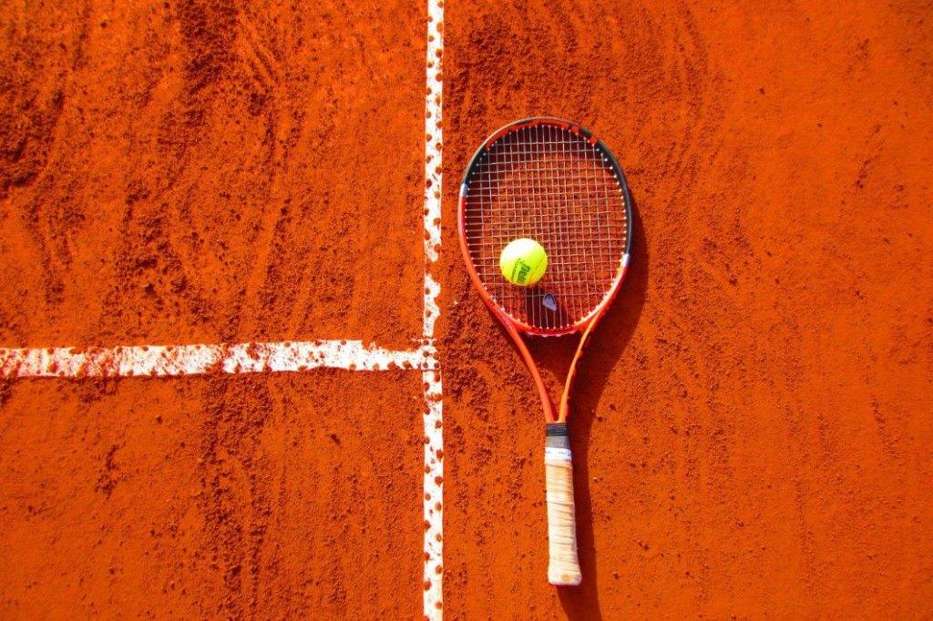 Professionele Tennisracket Bespanservice Hoofddorp, Sport en Fitness, Tennis, Ophalen, Nieuw, Racket, Overige merken