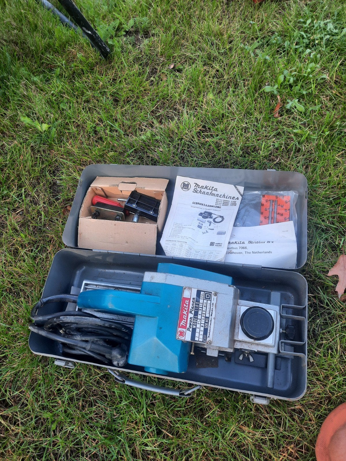 Makita Schaaf Model 1100 in metalen koffer, Doe-het-zelf en Verbouw, Ophalen, Zo goed als nieuw, Elektrisch