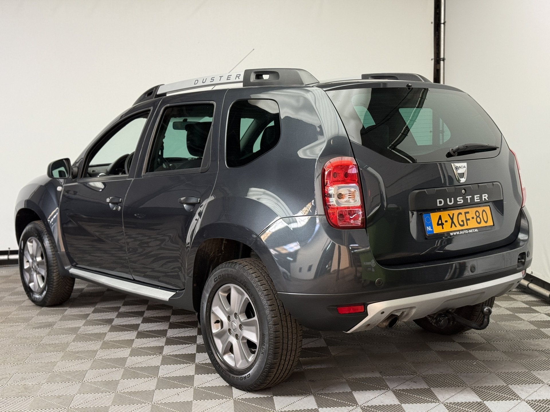 Dacia Duster 1.2 TCe 4x2 Prestige Navi Airco Trekhaak 1e Eig, Auto's, Voorwielaandrijving, Euro 5, Gebruikt, 635 kg
