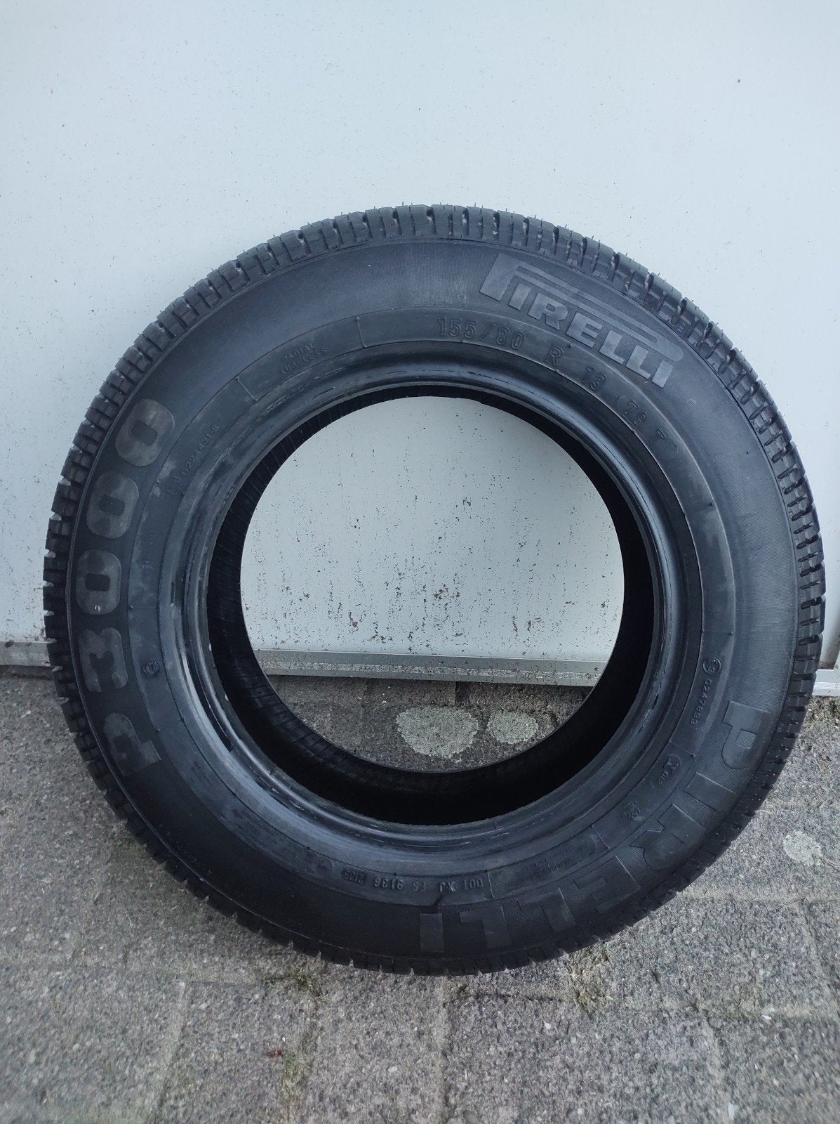 Nieuwe Pirelli band., Ophalen, Nieuw
