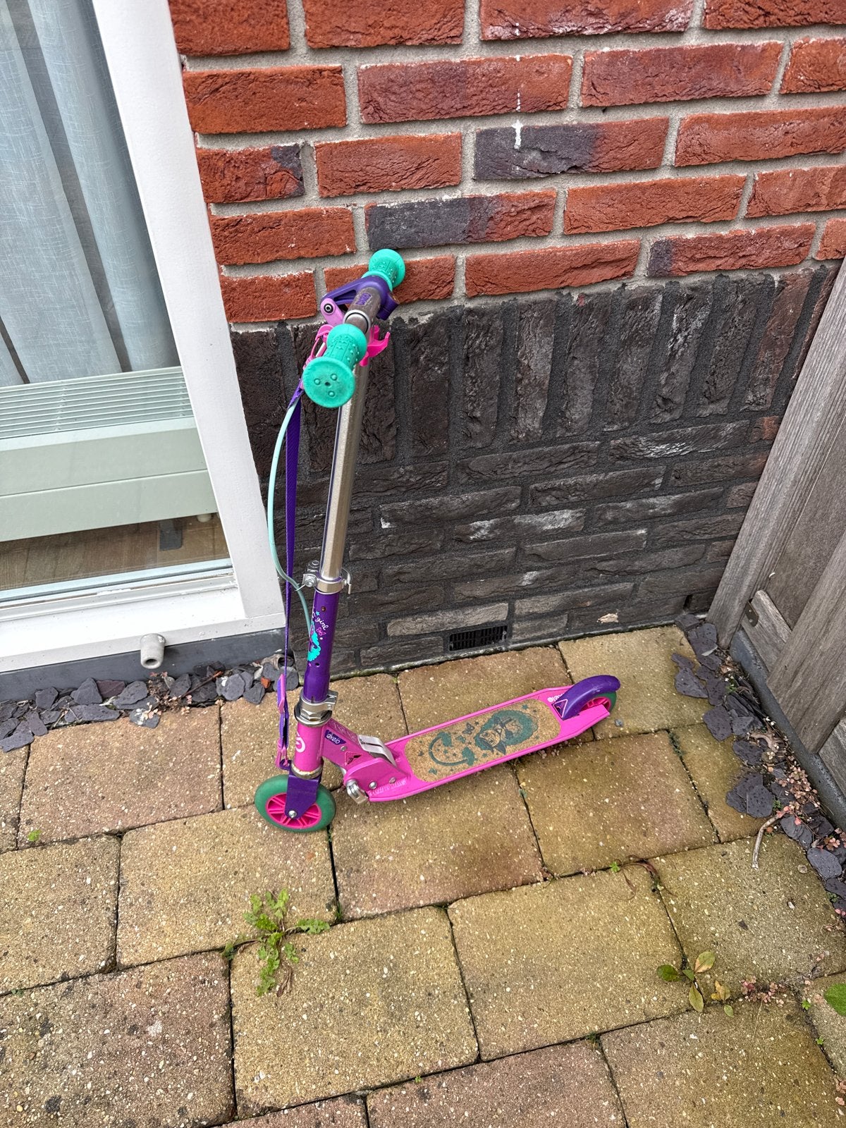 Oxelo kinderstep roze/paars met draagriem, Ophalen of Verzenden, Gebruikt, Gewone step