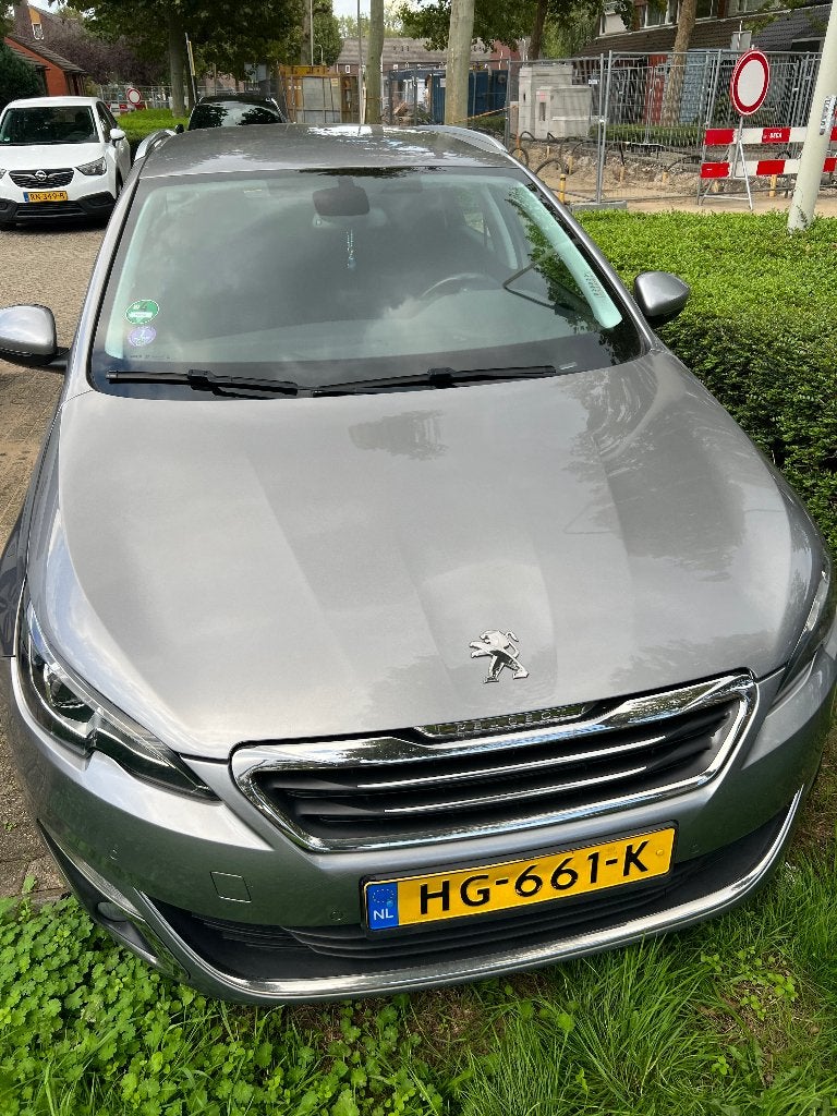 Peugeot 308 1.2 E-thp 130pk 2015 Grijs, Dealer onderhouden, Stof, Zwart, 1199 cc