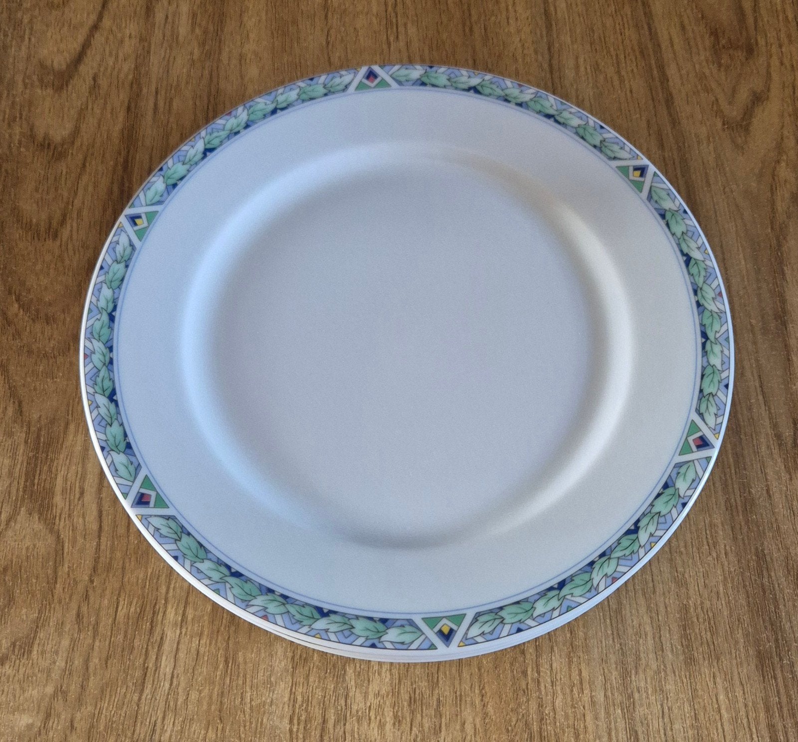 Arzberg 4 ontbijtborden + 4 dinnerborden, Huis en Inrichting, Keuken | Servies, Ophalen, Zo goed als nieuw, Porselein, Bord(en)