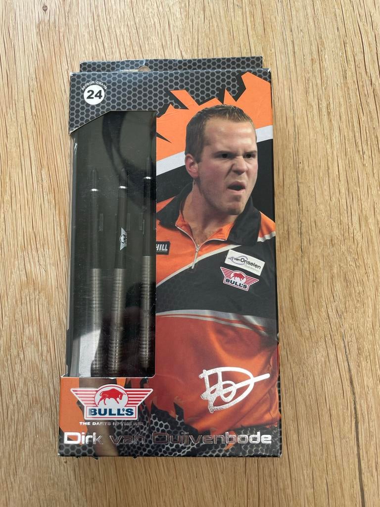 Dirk van Duijvenbode Darts 24 Gram 90% tungsten Bulls, Sport en Fitness, Darts, Ophalen of Verzenden, Gebruikt, Pijlen