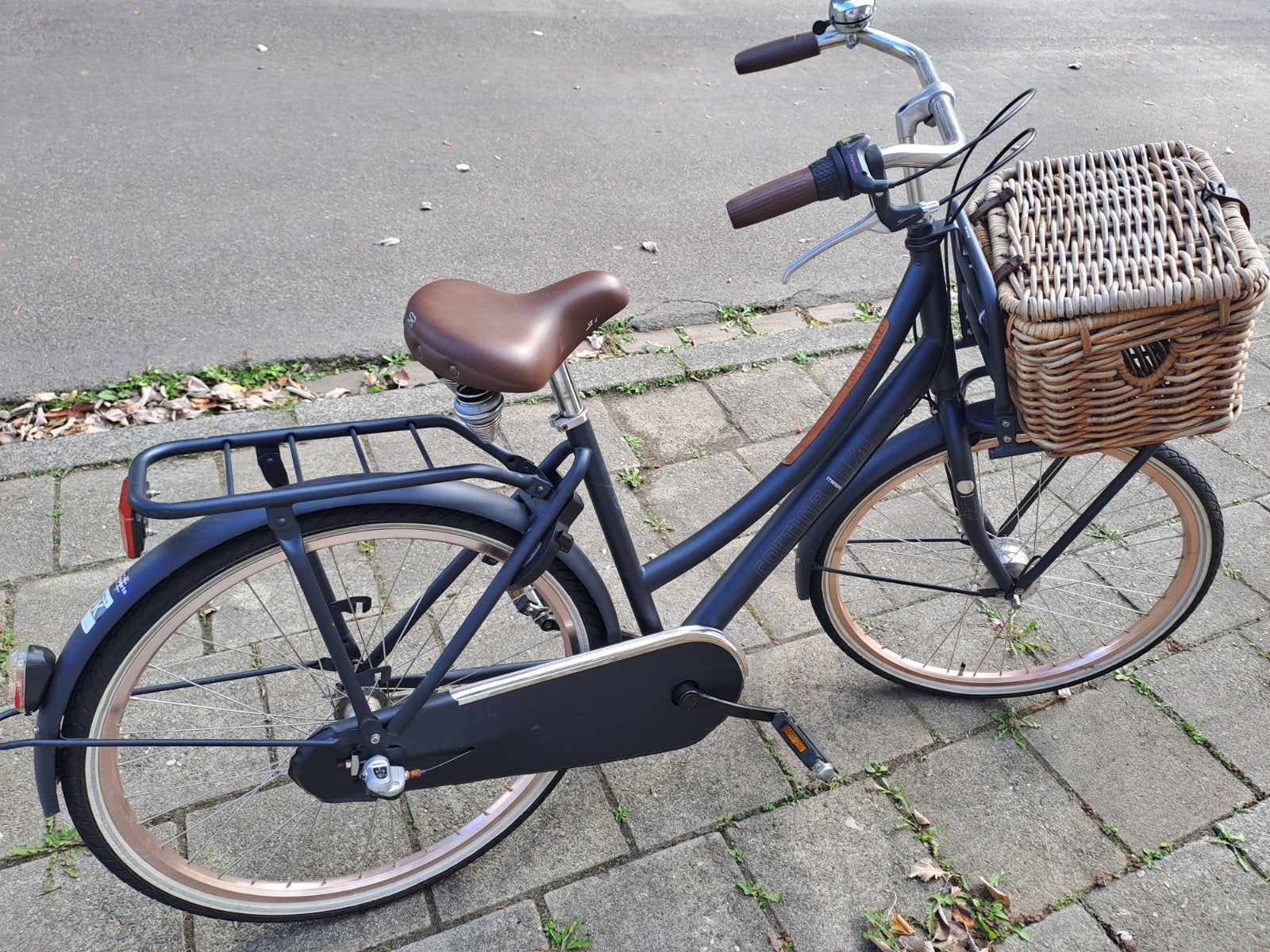 Cortina Transportfiets 24 inch met hand- en terugtraprem