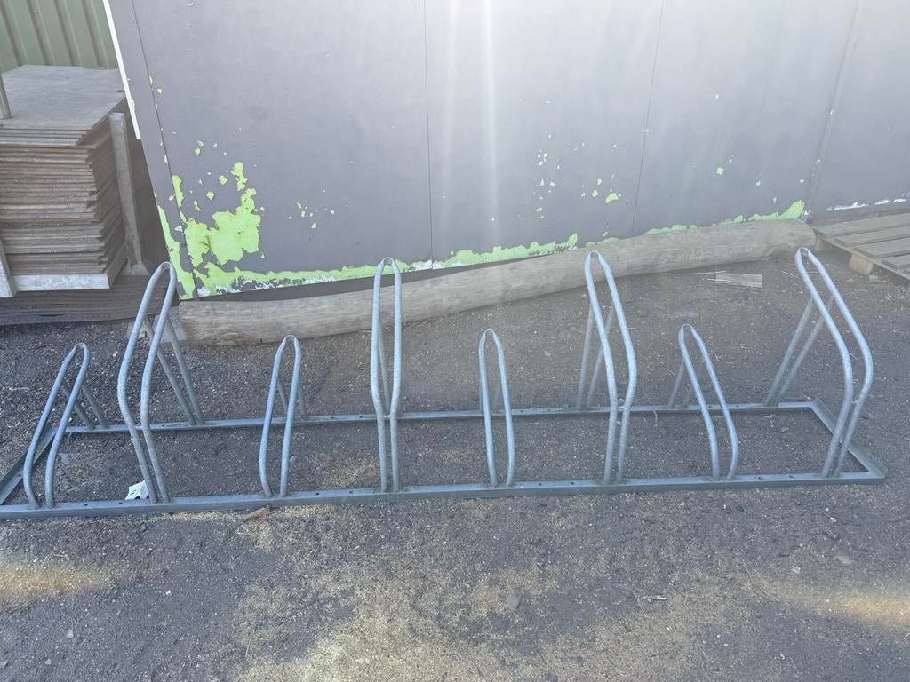 Stevig metalen fietsenrek, Ophalen, Zo goed als nieuw
