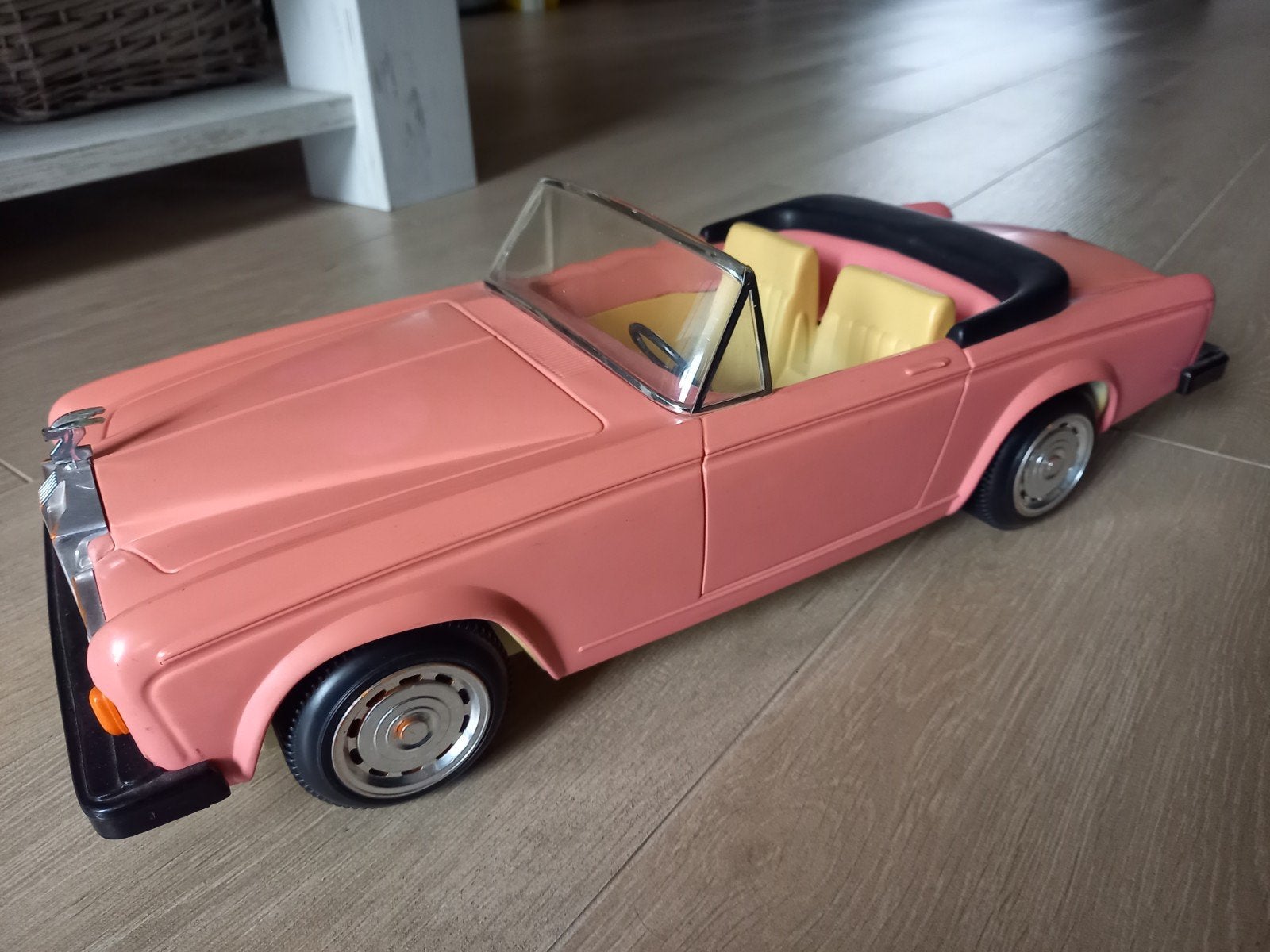 Grote Barbie auto, Ophalen of Verzenden