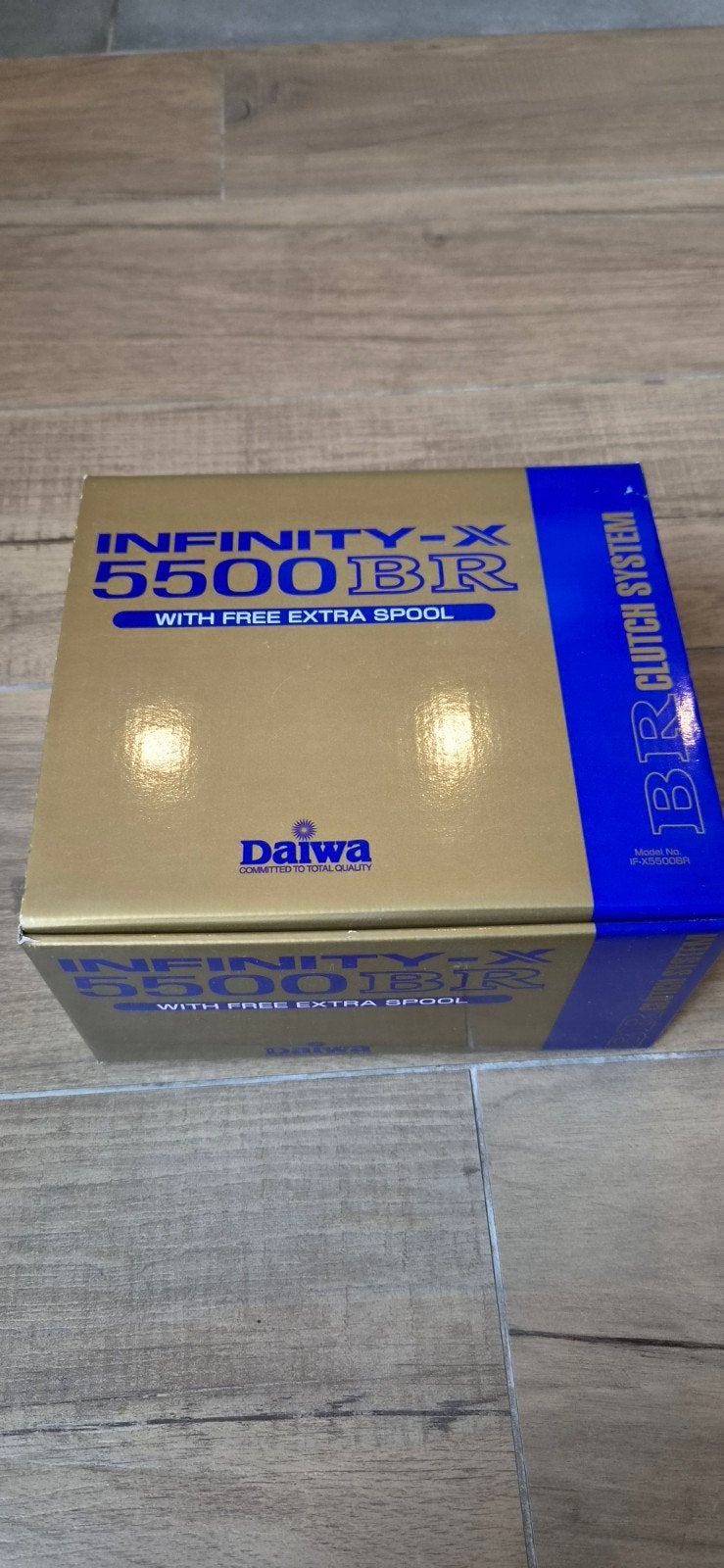 Daiwa Infinity-X 5500BR Vismolen met Extra Spoel, Ophalen of Verzenden, Nieuw, Molen