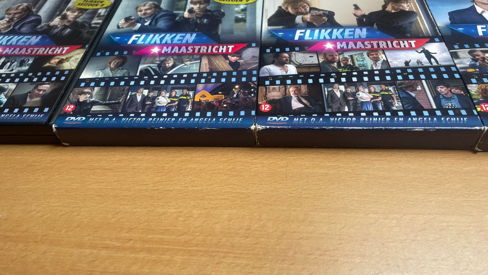 Foto 3 van Flikken Maastricht DVD boxset 17 seizoenen!